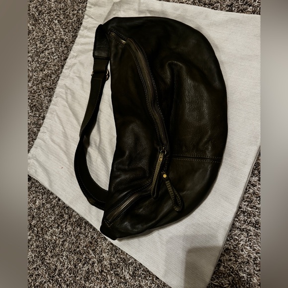 Oversized Sling Bag - Picture 2 of 3